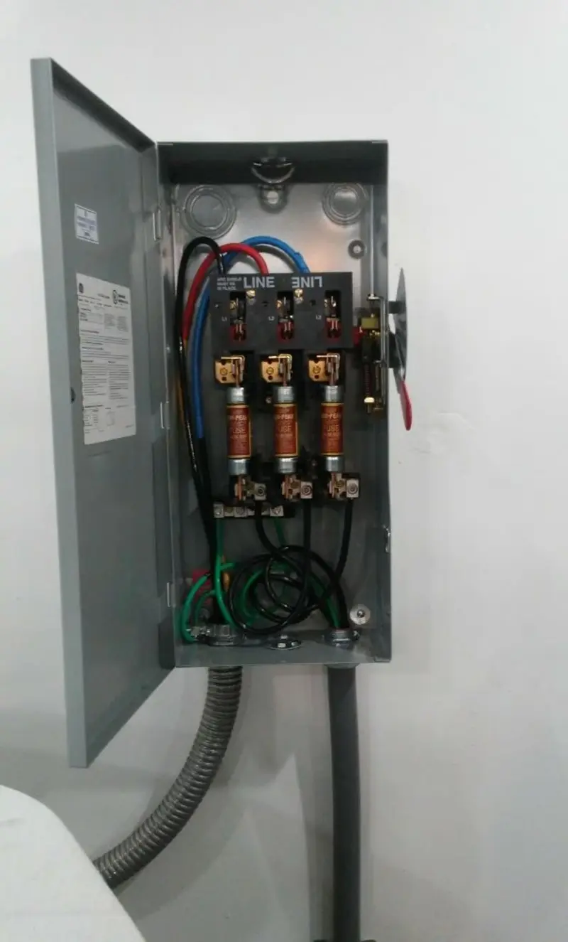 Three-phase disconnect switch installed for Electrical Wiring & Rewiring in Canonsburg